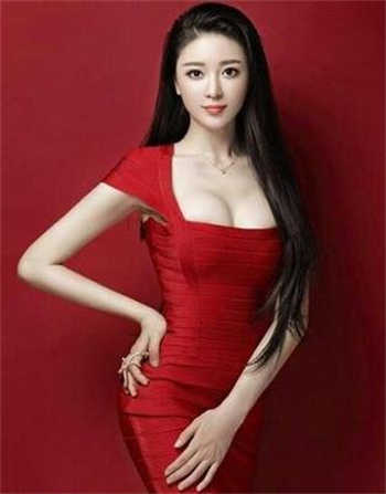 二十七岁女儿粘爸爸