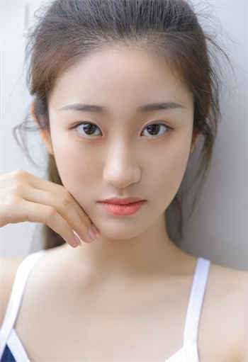 麻豆女艺人晴子