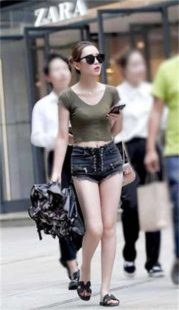 女排勒痕图片魏秋月