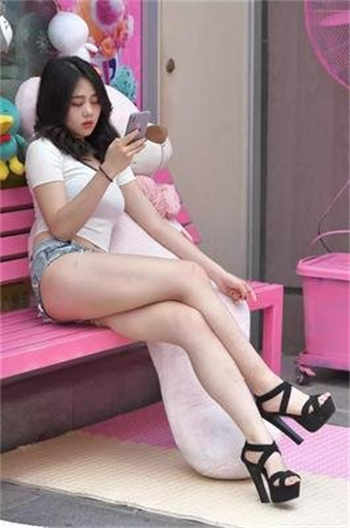一个男人暧昧你的表现