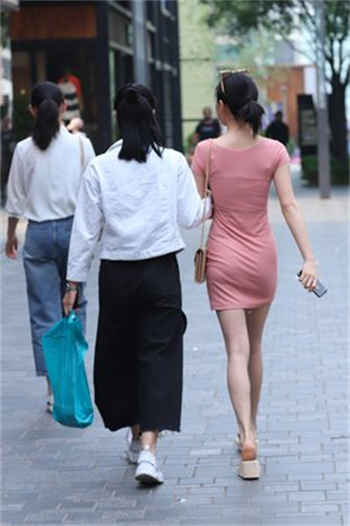 3000部末成年大象