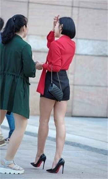 微信中的男女聊天记录