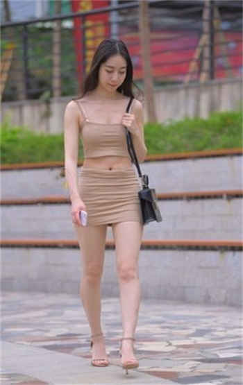 口的时候尿撒嘴巴里了