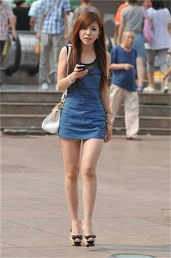 june中国女留学生