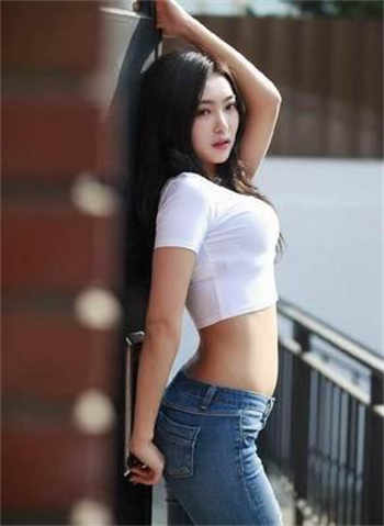 坐上去含着自己动