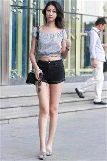 妻子为了丈夫找工作