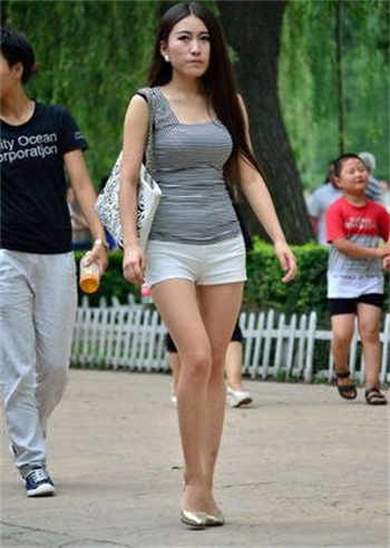 抖音杨一凡大小的视频