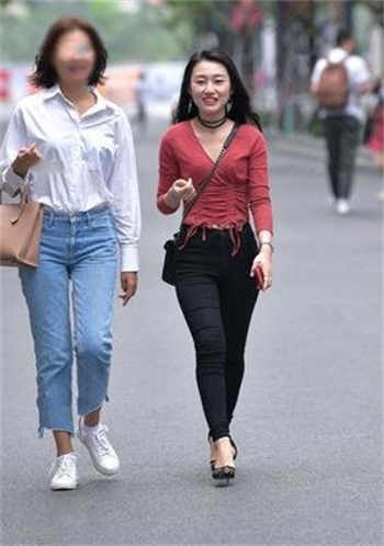 密室逃脱黄暴度密室npc