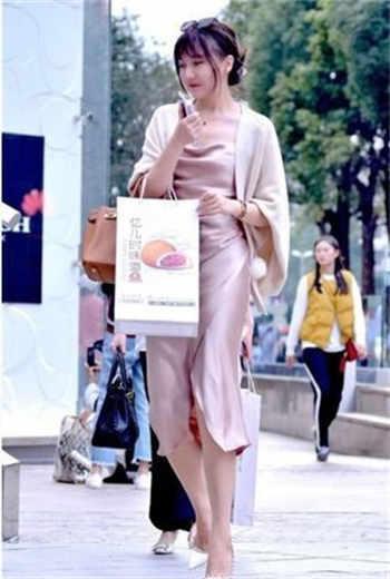 招贤纳士广告语
