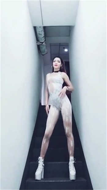 欲望公交系列张婷